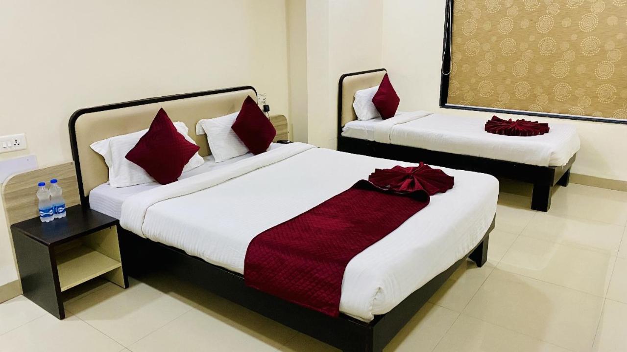 The Richi Rich Hotel And Resort Indore Dış mekan fotoğraf
